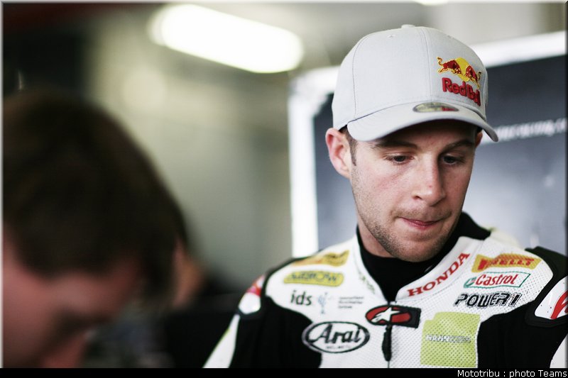rea_7_sbk_test_portimao_janvier_2010_040