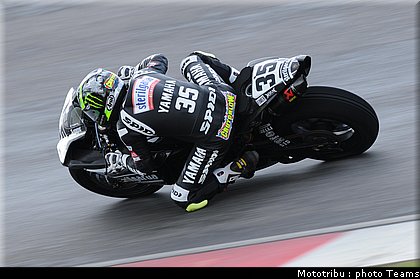 crutchlow_4_sbk_test_portimao_janvier_2010_004.jpg