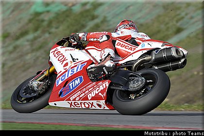 haga_1_sbk_test_portimao_janvier_2010_018.jpg