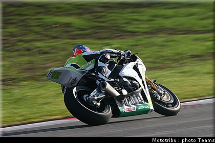 rea_4_sbk_test_portimao_janvier_2010_037.jpg