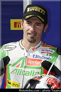 australie_2011_sbk_biaggi_16.jpg