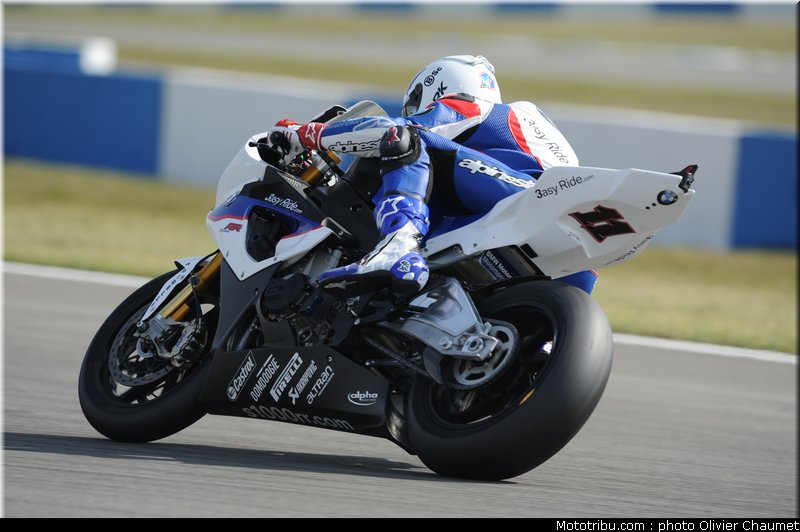 sbk_corser_3_angleterre_donington_2011