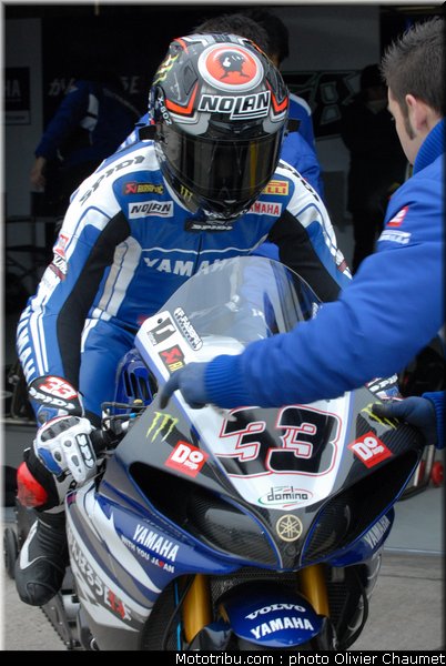 sbk_melandri_02_angleterre_donington_2011