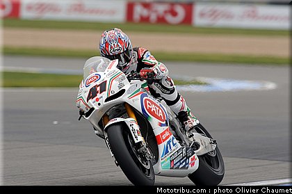 sbk_haga_14_angleterre_donington_2011.jpg