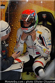 sbk_smrz_5_angleterre_donington_2011.jpg