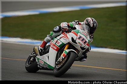 sbk_xaus_5_angleterre_donington_2011.jpg