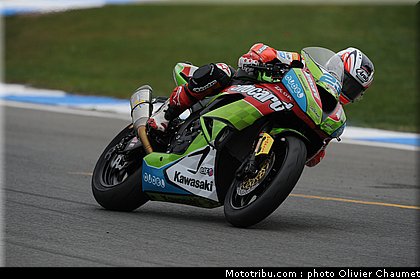 supersport_parkes_5_angleterre_donington_2011.jpg