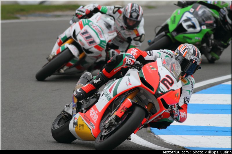 sbk_046_angleterre_donington_2011