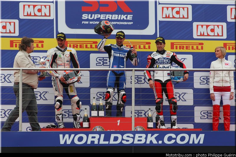 sbk_052_angleterre_donington_2011