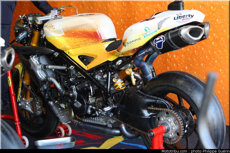 sbk_060_angleterre_donington_2011