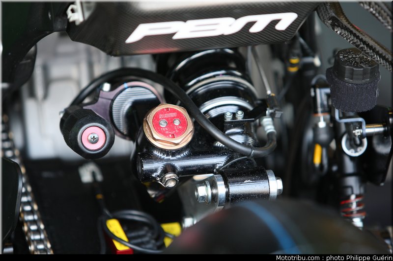 sbk_071_angleterre_donington_2011