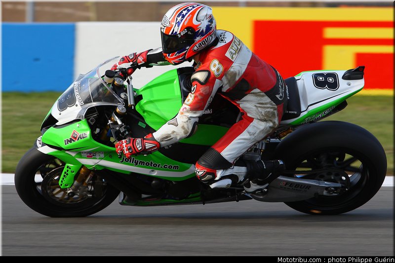 sbk_aitchinson_1_angleterre_donington_2011