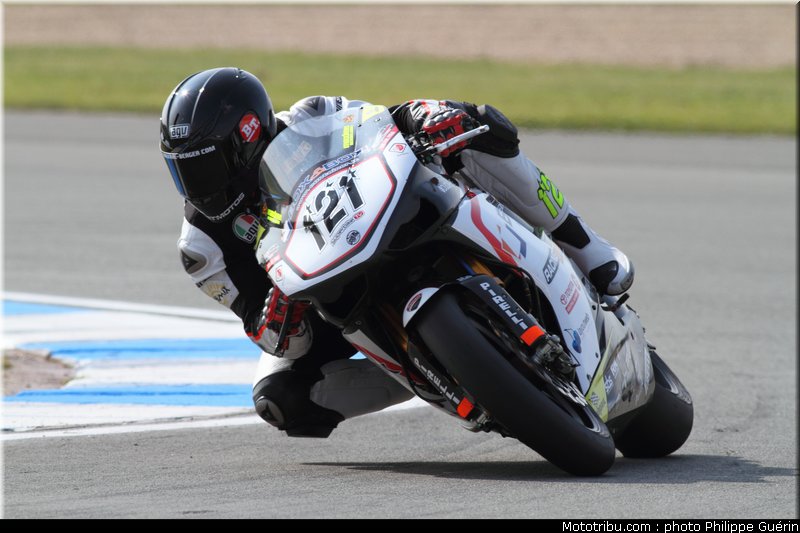 sbk_berger_14_angleterre_donington_2011
