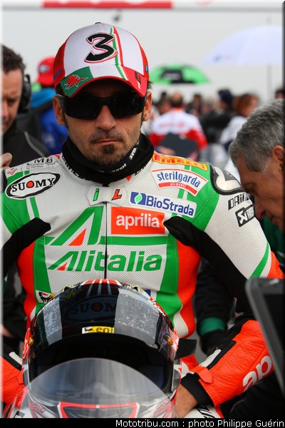 sbk_biaggi_07_angleterre_donington_2011