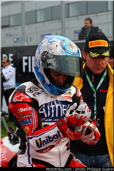 sbk_checa_12_angleterre_donington_2011