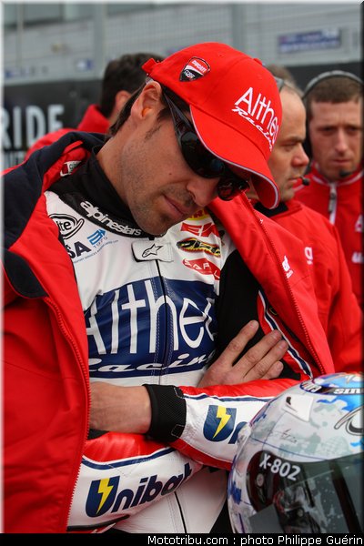 sbk_checa_15_angleterre_donington_2011