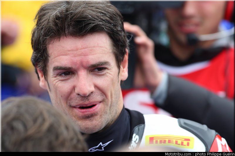 sbk_checa_19_angleterre_donington_2011