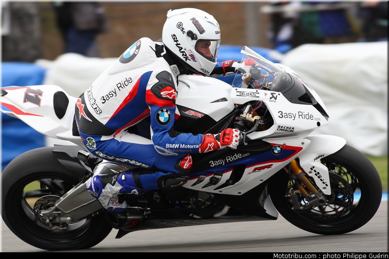 sbk_corser_07_angleterre_donington_2011
