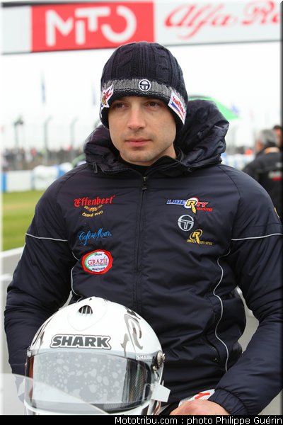 sbk_guintoli_17_angleterre_donington_2011