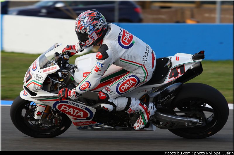 sbk_haga_04_angleterre_donington_2011