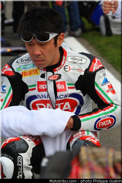 sbk_haga_10_angleterre_donington_2011