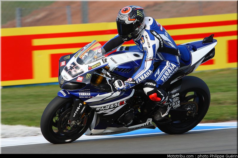 sbk_melandri_12_angleterre_donington_2011
