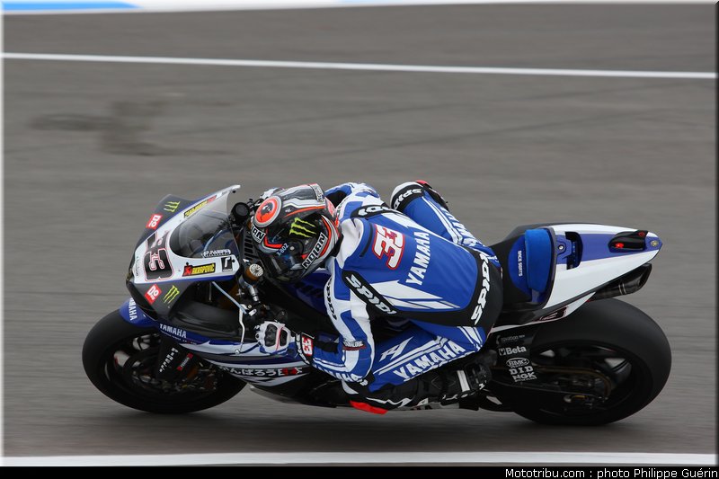 sbk_melandri_30_angleterre_donington_2011