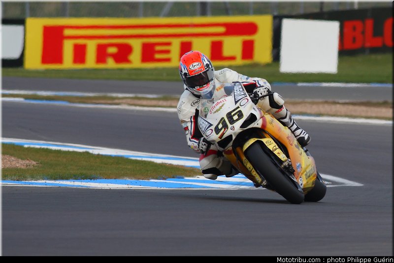 sbk_smrz_01_angleterre_donington_2011