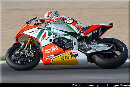 sbk_biaggi_01_angleterre_donington_2011.JPG