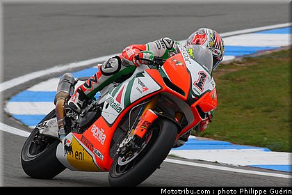 sbk_biaggi_06_angleterre_donington_2011.JPG