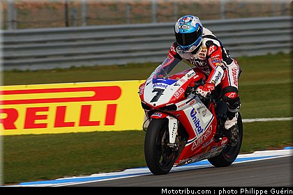 sbk_checa_04_angleterre_donington_2011.JPG