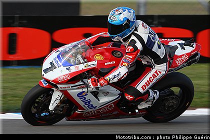 sbk_checa_05_angleterre_donington_2011.JPG