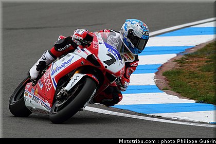 sbk_checa_16_angleterre_donington_2011.JPG