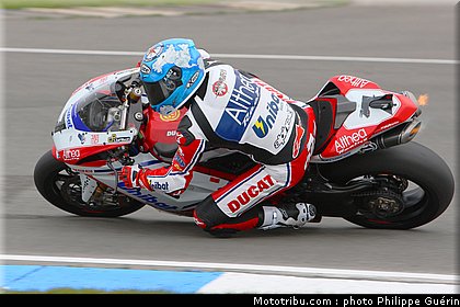 sbk_checa_20_angleterre_donington_2011.jpg