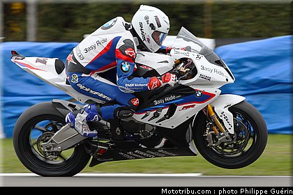 sbk_corser_06_angleterre_donington_2011.jpg