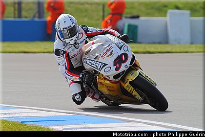 sbk_guintoli_14_angleterre_donington_2011.JPG