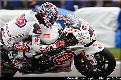 sbk_haga_06_angleterre_donington_2011.JPG