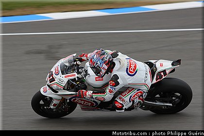 sbk_haga_16_angleterre_donington_2011.JPG