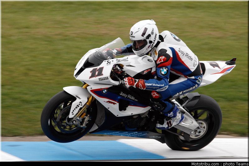 sbk_corser_3_angleterre_donington_2011