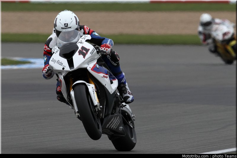 sbk_corser_4_angleterre_donington_2011