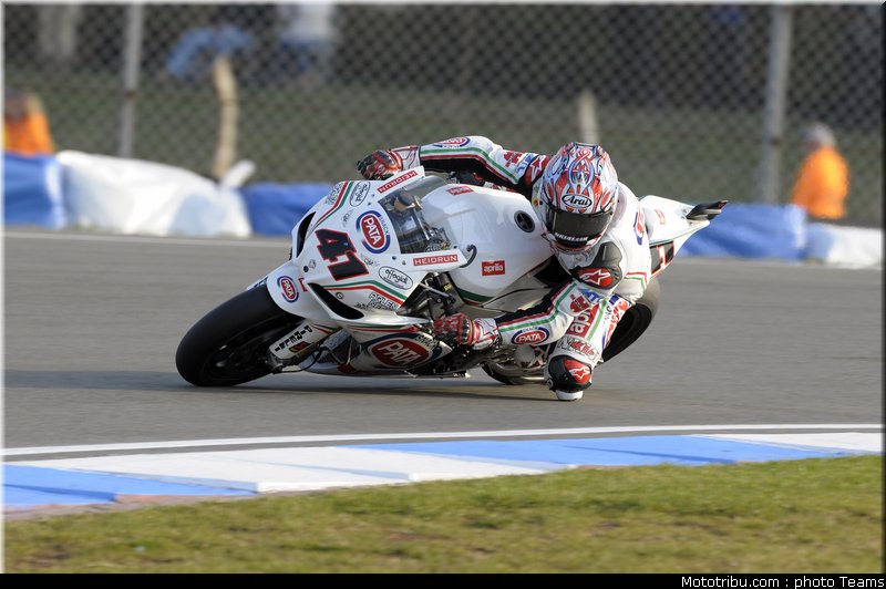 sbk_haga_05_angleterre_donington_2011