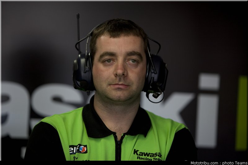 sbk_kawasaki_1_angleterre_donington_2011