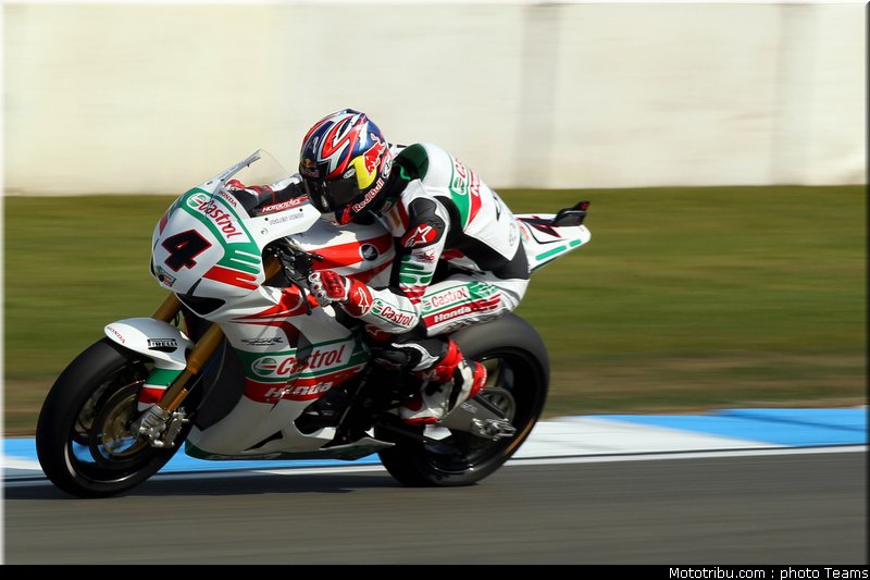 sbk_rea_08_angleterre_donington_2011