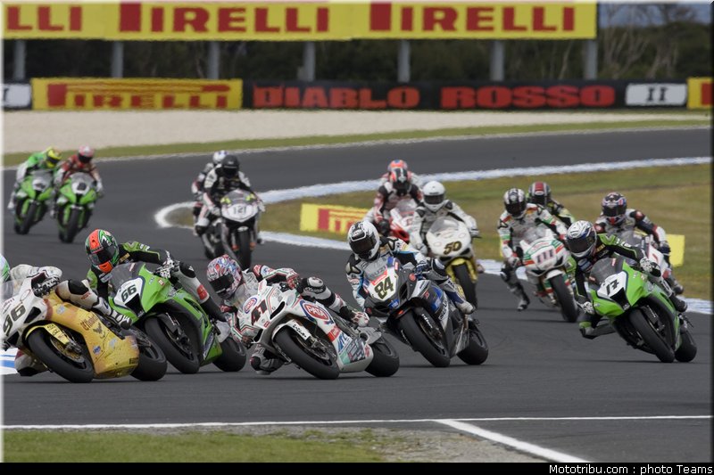 sbk_sykes_08_angleterre_donington_2011