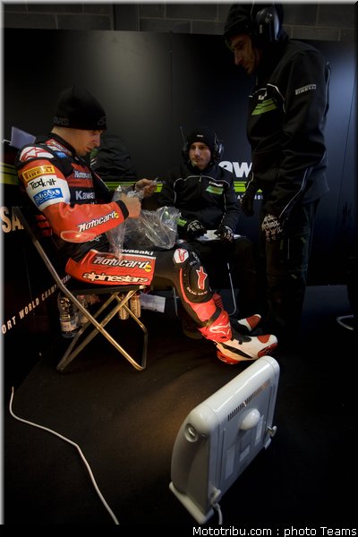 supersport_salom_4_angleterre_donington_2011