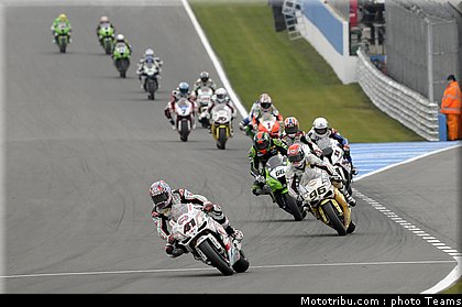 sbk_006_angleterre_donington_2011.jpg