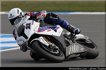 sbk_corser_2_angleterre_donington_2011.jpg