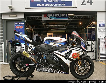 sbk_fabrizio_10_angleterre_donington_2011.jpg