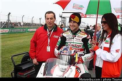sbk_rea_03_angleterre_donington_2011.jpg