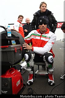 sbk_xaus_01_angleterre_donington_2011.jpg